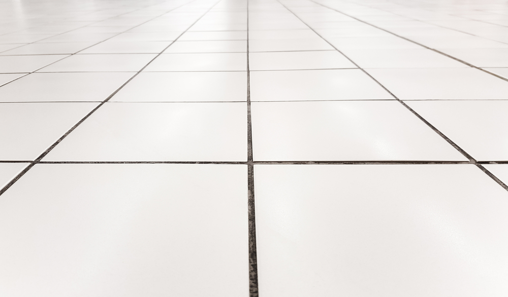 Tile & Grout Cleaning in Boca Raton: Why DIY Doesn’t Cut It in Florida Homes